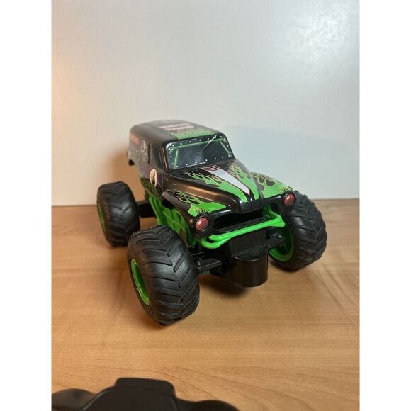 Grave Digger Spin Master With Monster Jam Controller - Picture 4 of 9